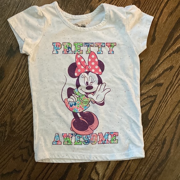 Pair of Minnie Mouse shirts - Picture 4 of 7